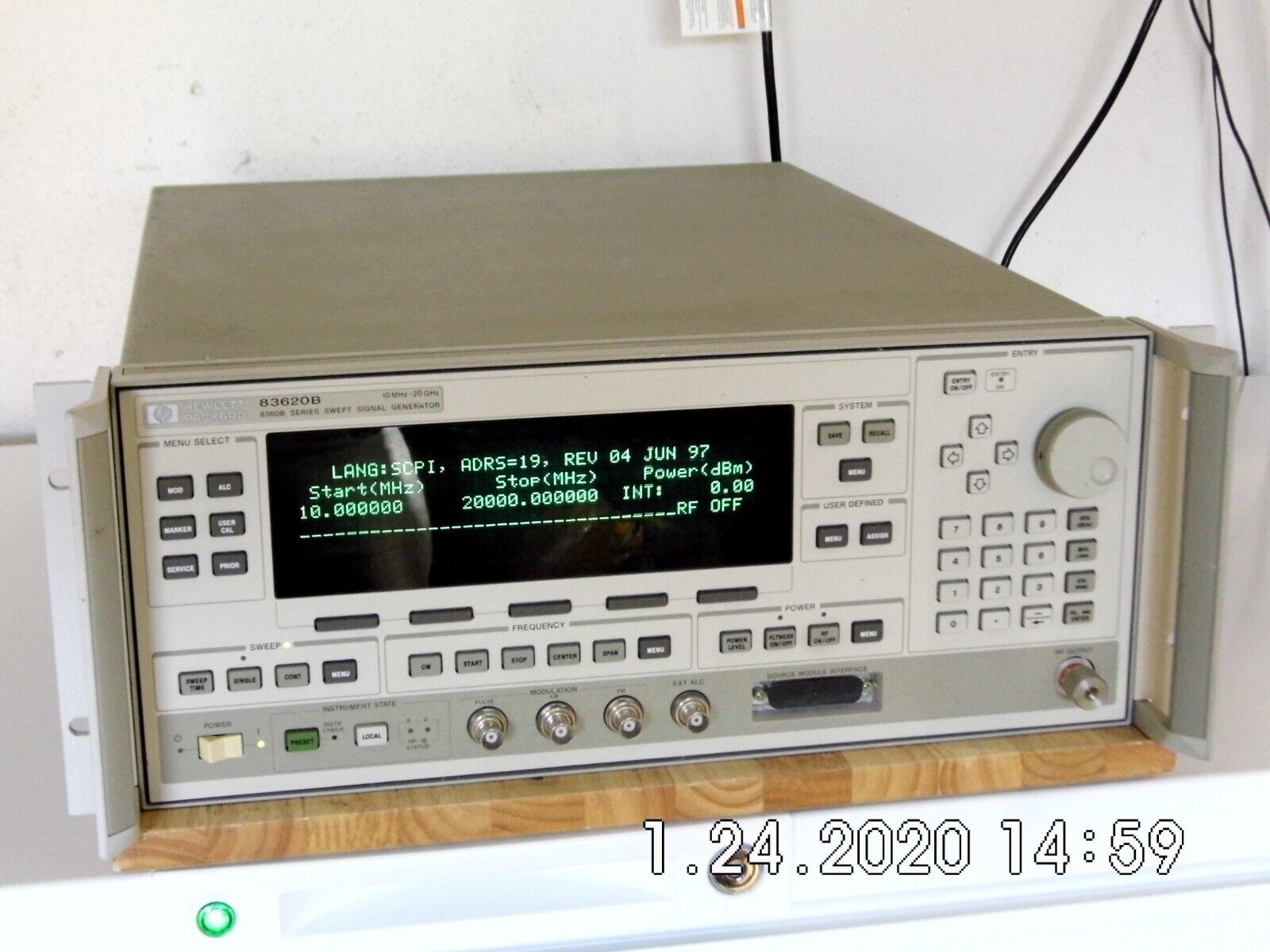 Agilent HP 83620B 001-008 Synthesized Sweeper 10MHz - 20GHz, 2 in stock Agilent HP 83620B 001-008 Synthesized Sweeper 10MHz - 20GHz, 2 in stock